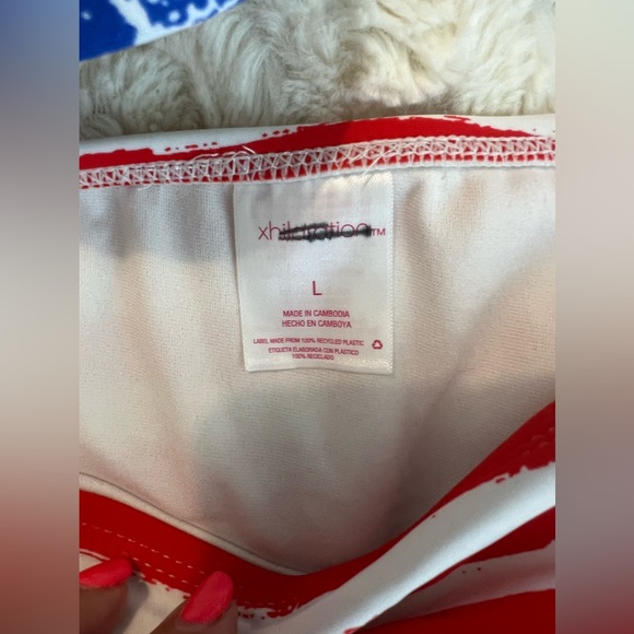 🥳🥳 HOST PICK 🥳🥳 Xhilaration American Flag Bikini Set L new with liner no tag - Picture 3 of 6